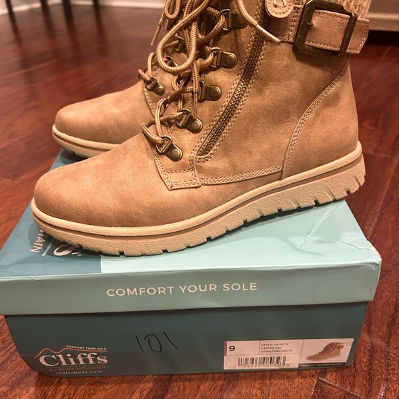Cliff's Women's Tan Ankle Boots - Picture 2 of 3